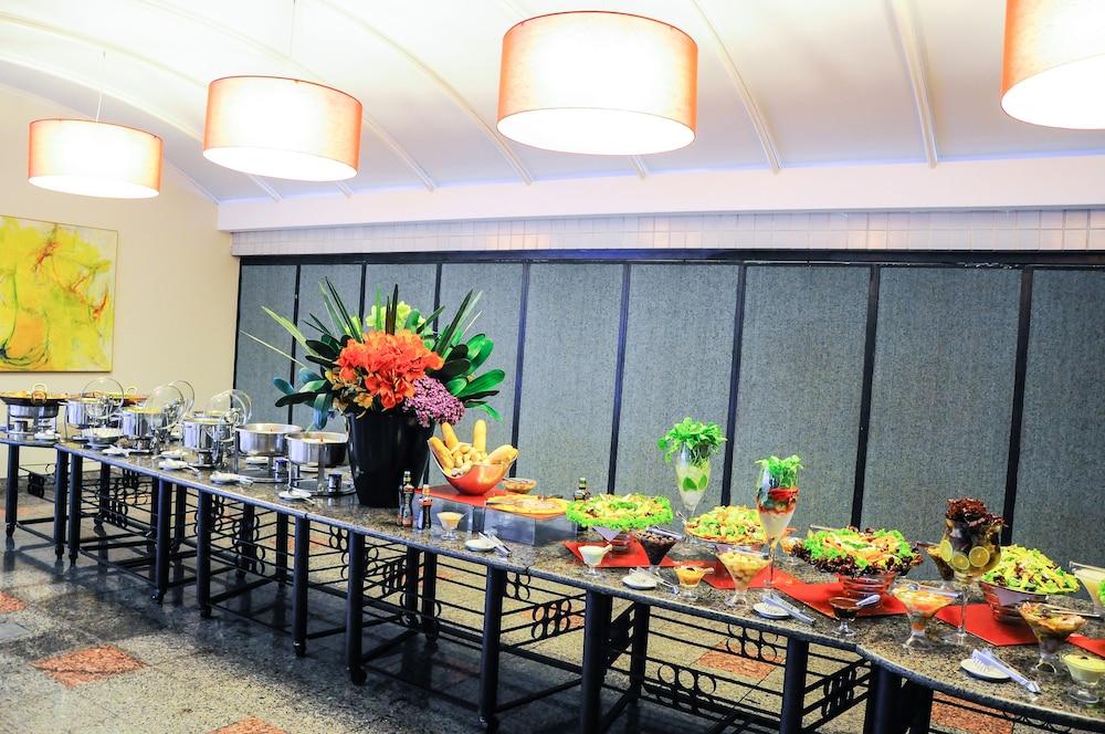Hotel Boulevard Plaza 4*