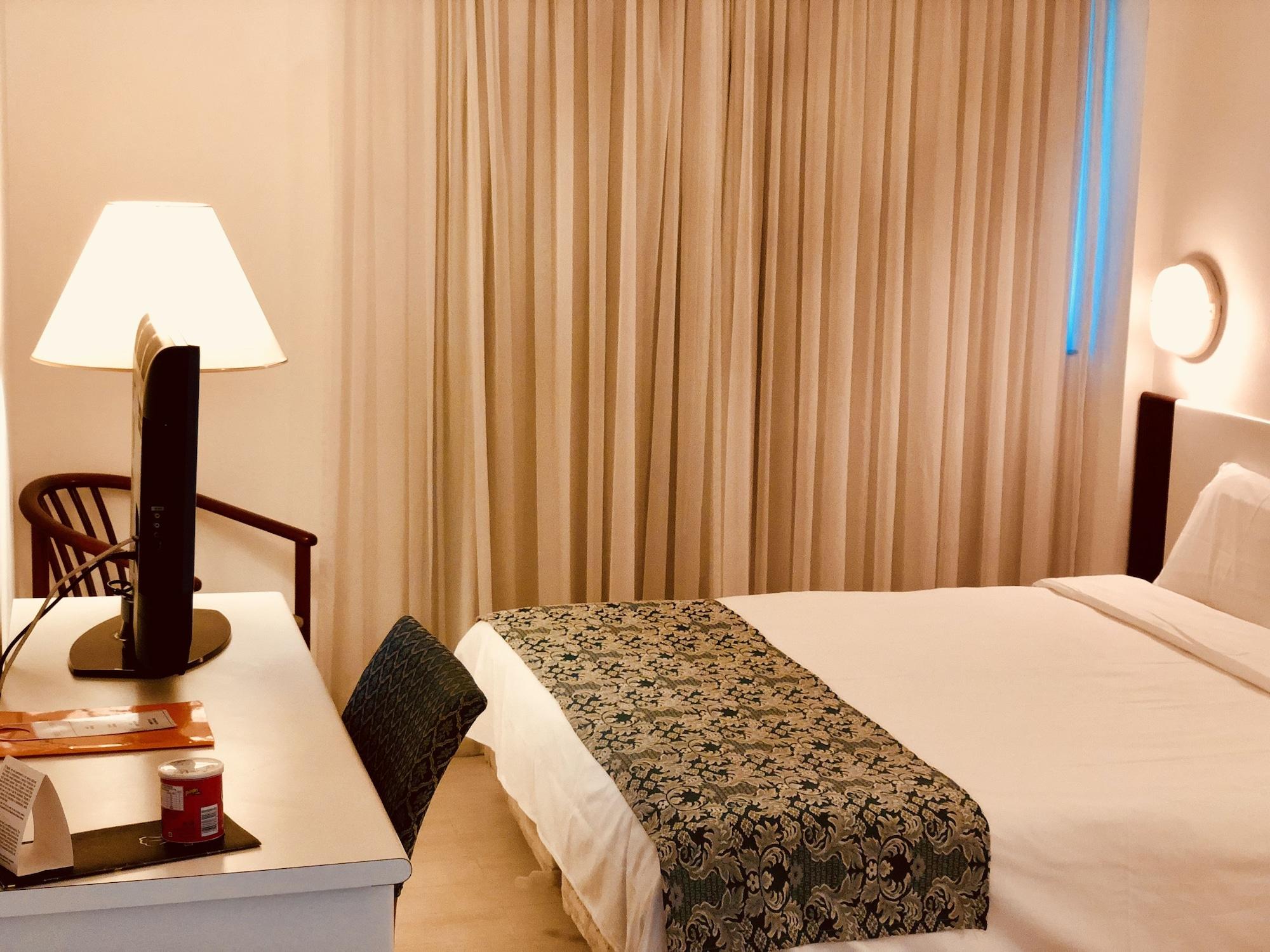 Boulevard Plaza Hotel