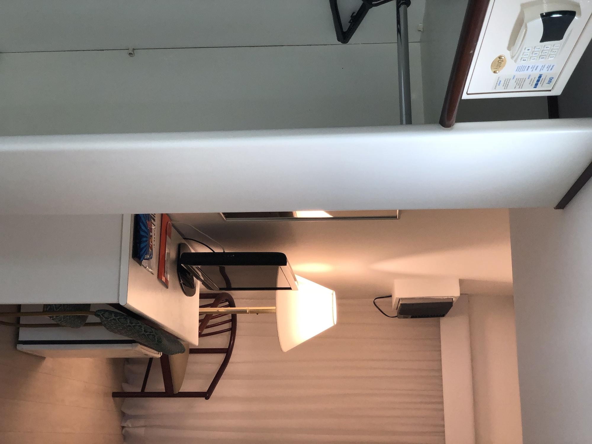 Boulevard Plaza Hotel 4*