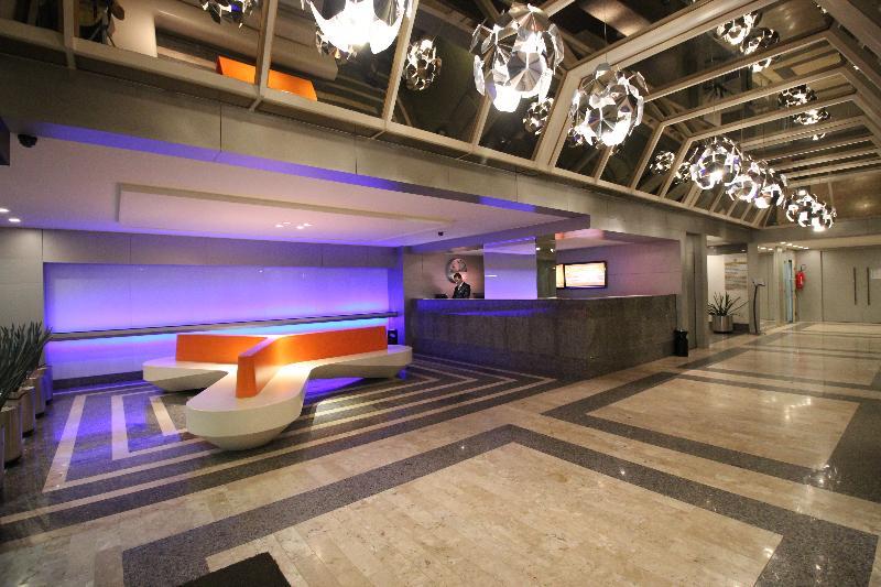 Boulevard Plaza Hotel
